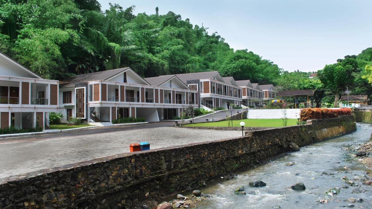 Zuri Resort Cipanas ปุนจัก ภายนอก รูปภาพ